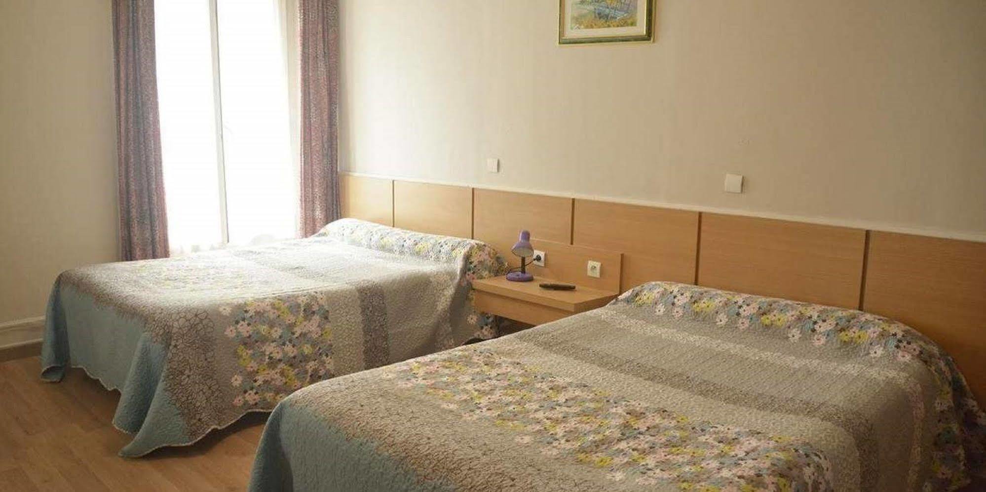Grand Hotel Du Prince Eugene - Prince Paris Hotels Экстерьер фото
